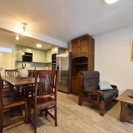 Apartman In Near Diocletian's Palace Split